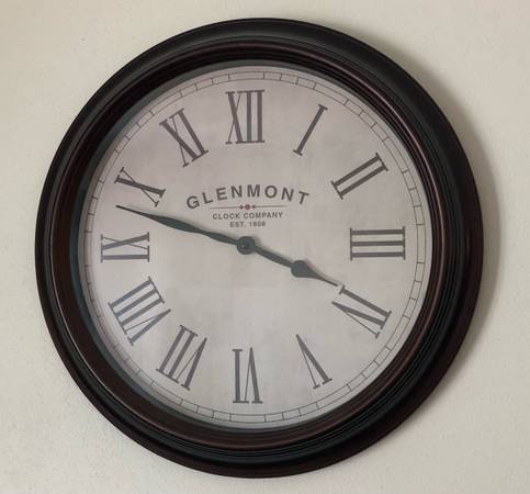 Wall clock 1