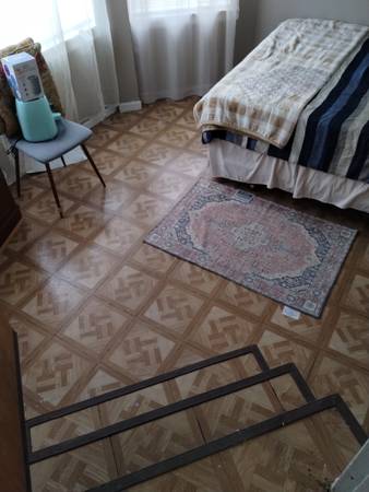 $1,175 / 1br - 600ft2 - Spacious Bright One Bedroom One Full Bath Apt (Illinois Medical District)63959741485954120