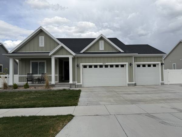 Spacious 2-Bedroom Basement Apartment 1