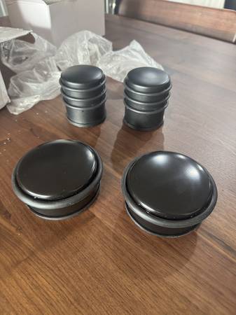 black doorstops (4) 1