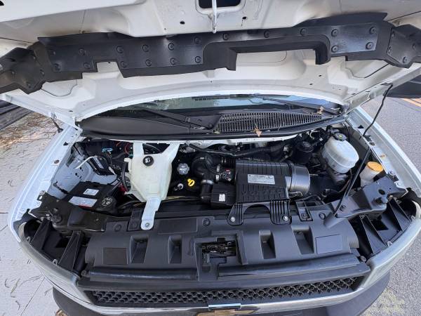2019 Chevrolet EXPRESS G3500 DUALLY - Photo 15