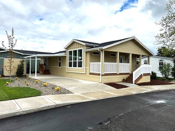 $210,000 / 3br - 1296ft2 - Sundial MHP Sp. #357 (Salem)63620907413761121