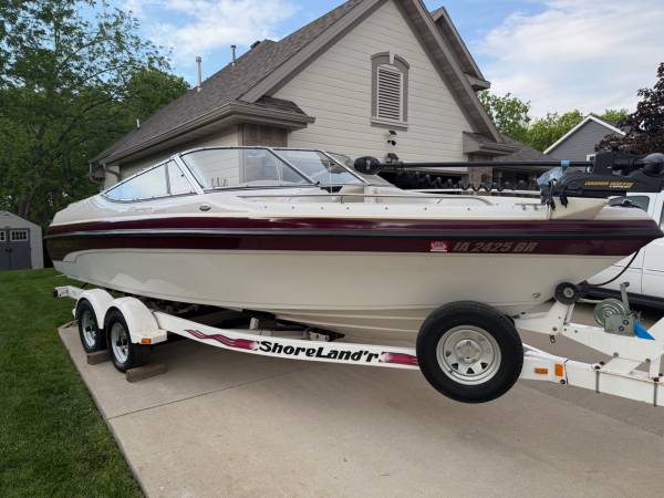 2001 Ebbtide Mystique 21' open bow - 300hp, EZLoader Trailer, extras 1