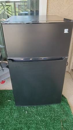 Mini fridge 1