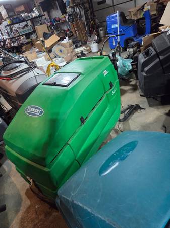 Floor scrubber machine 1