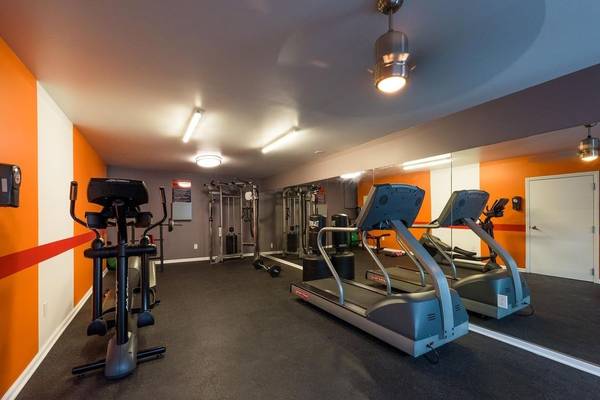 $2,295 / 1br - Acceso con intercomunicador, encimeras de granito, 1/BD (435 North Oxford Avenue, Los Angeles, CA)63952930240258122
