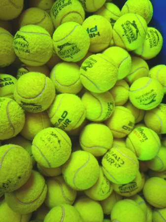 Tennis Balls, Set of 47 1