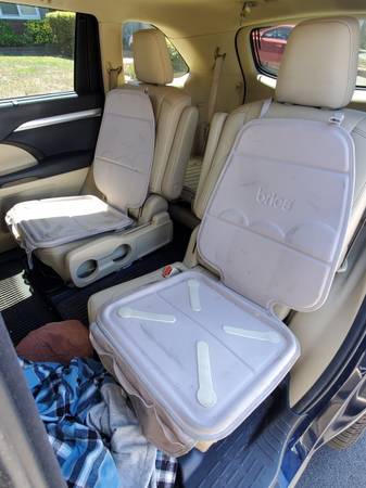 Brica car seat protector 1