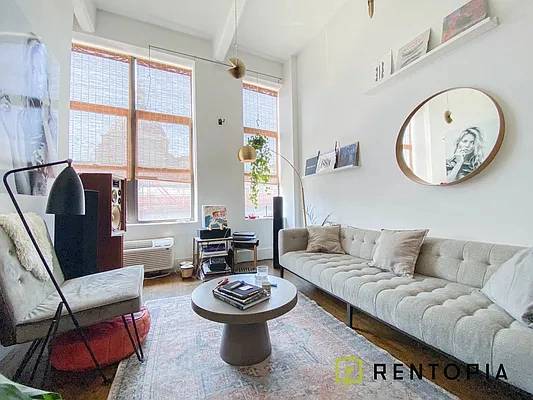 $4,313 / 2br - Spacious 2bed,1bath apartment in Prime location Williamsburg! (Williamsburg)63912047558403121