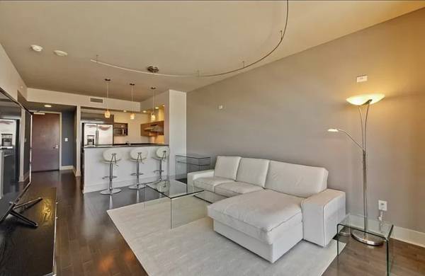 $1,800 / 1br - 833ft2 - CLASS AND GRACE64207198943233123