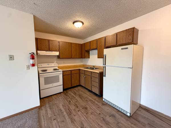 $995 / 2br - 650ft2 - ****ALL UTILITIES INCLUDED**** - 3008 Eldorado Blvd. #207 (Eau Claire, WI)63845959764225121