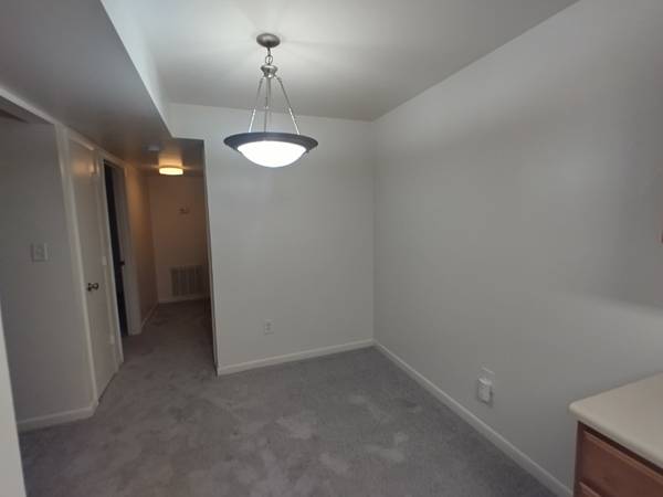 $1221.00 / 3br - 1032ft2 - Spacious 3 Bed 2 Bath Unit in Lynchburg, VA - $1221/mo - WAITLIST Avai63851970694915121