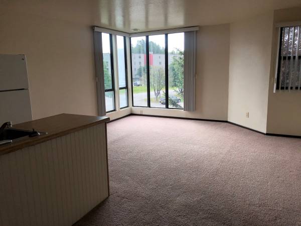 $1,480 / 1hab - 780ft2 - ¡Permítanos ayudarlo a encontrar su próximo hogar! ¡Eche un vistazo a este de 1 habitación, 1 baño! (Anchorage - Midtown)64004786413314121