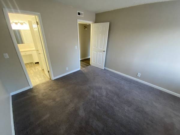 $1,295 / 2hab - 1000ft2 - ¿Cuál "bruja" alquilarás hoy? 🧙🏻‍♀️🧹🐈‍⬛ (Hermitage/Donelson/Nashville)63904697082114123