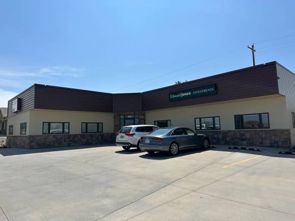 3,460 SF Office Building on 14,400 SF Lot for Sale in Billings Heights 1