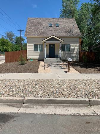 $2400.00 / 3br - 1300ft2 - Luxurious Modern Westside Home63687101215745120