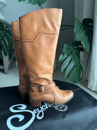 Seychelles tall brown leather riding boots sz 6 1