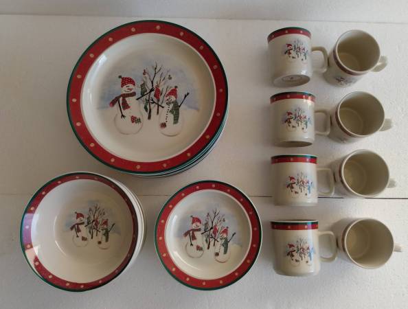 Royal Season Stoneware Snowmen 31 Piece Set of Dishes 1