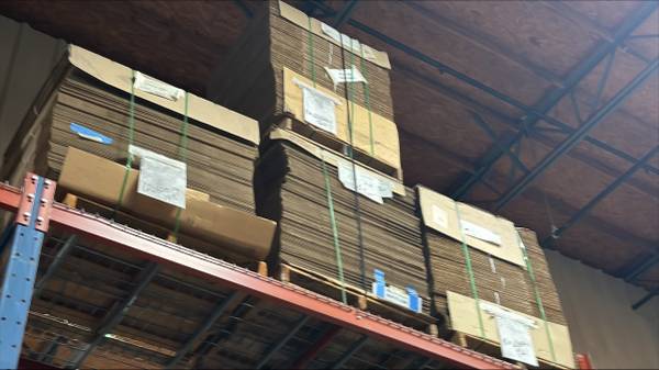 FREE ! FREE ! FREE ! LOTS OF CARDBOARD BOXES 22 PALLETS 1