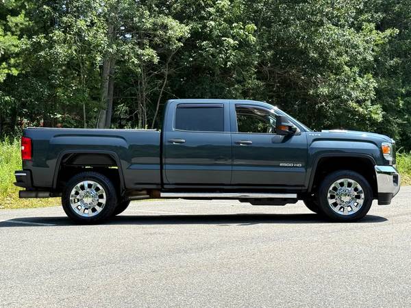 2019 GMC Sierra 2500HD Duramax Crew Cab 4WD - $40,900 (Derry)63623725696131124