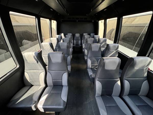 **2014 Ford E-450 CNG Shuttle Vans**Excellent Condition** - $19,500 (Seattle)63470767227523121
