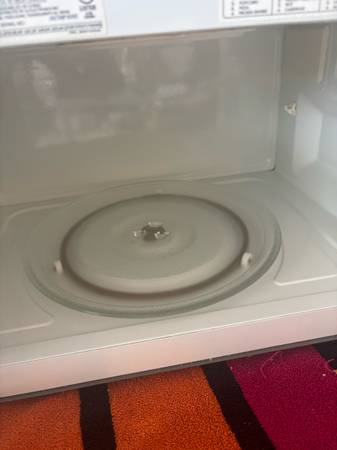 LG microwave - $150 (Wenatchee)63441524429059123