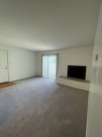 $1041.00 / 2br - 840ft2 - Stunning 2 Bed, 1.5 Bath Apartment in Lynchburg, VA - Available 10/1 -63851970924545124