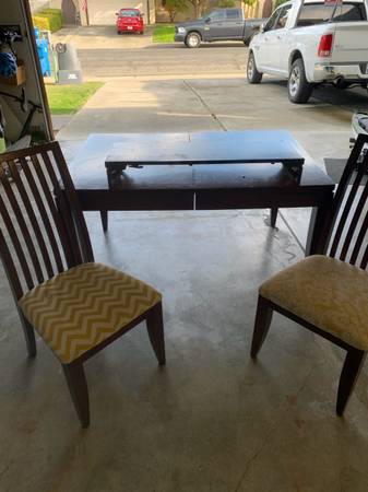 Pottert barn table 1