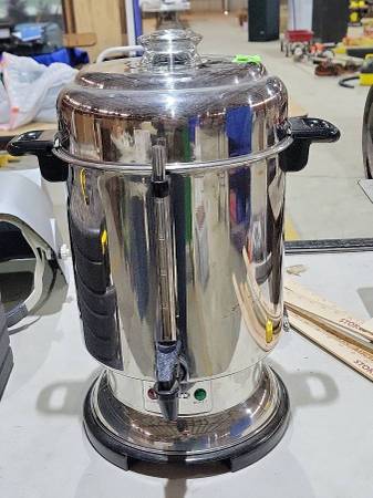 DeLonghi Coffee Pot Urn 65 Cups 1