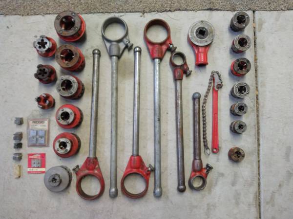 Rigid Pipe Threaders Vise and Hitch Mount 1