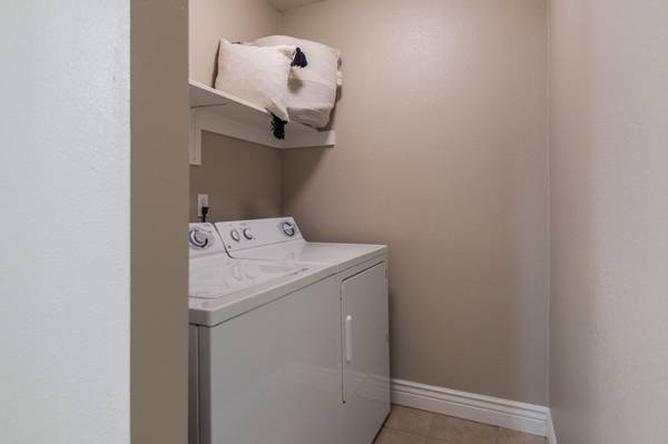 $4,675 / 2br - 1114ft2 - Quiet Small Community with Resort-Style Pool and Spa (los gatos)63938627230467123