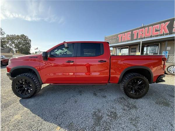 2023 Chevrolet Silverado 1500 Crew Cab 4x4 4WD Chevy ZR2 Pickup 4D 5 3 - $69,999 (Enriquez Auto Group)63619489728897123