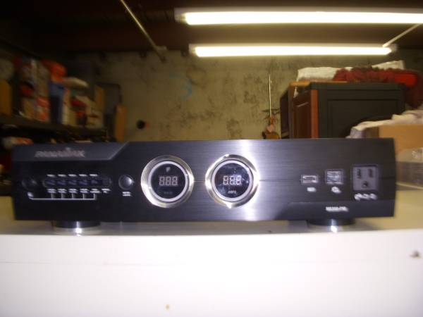 STEREO    EQUIPMENT 1