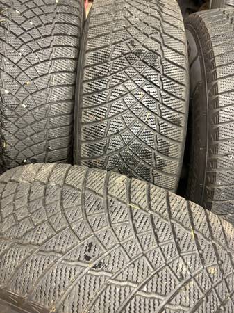 235/70R16 1