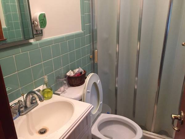 $640 / 4 habitaciones - Habitación moderna en un barrio seguro y agradable – Todo incluido (𝗦𝗮𝗻𝘁𝗮 𝗠𝗼𝗻𝗶𝗰𝗮, 𝗖𝗔)63470370172801122