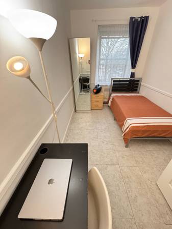 $825 / 3br - Habitación amueblada pequeña en Brooklyn Midwood (Brooklyn)63854290988291122
