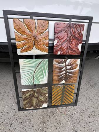 Elegant & Durable: The Metal 6-Leaf Tile You’ll Love! 1