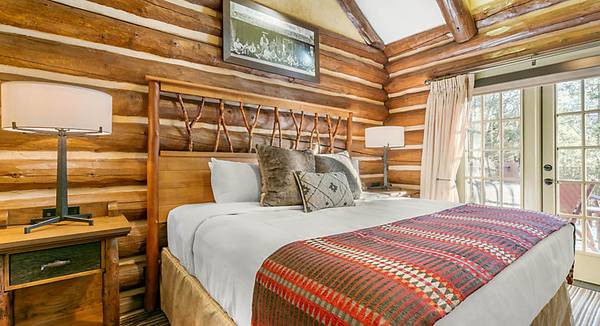 $1,200 / 2br - 1275ft2 - Big Cedar Two Bedroom Cabin (Ridgedale, MO)63754857639299122