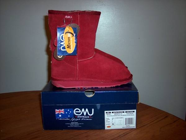 NEW EMU AUSTRALIA WOMEN'S BOOTS in RUBY RED SIZE 7 1