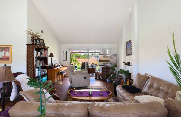 $698,000 / 2br - 1431ft2 - Beautiful Golf Course View Condo--55+ Oaks North-- $698,000 (Rancho Bernardo)64037387628163124