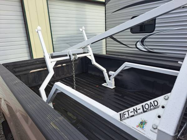 Lift-n-Load boat loader - $2,500 (Orting)63470090032769124