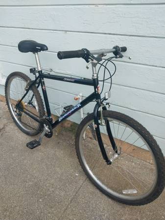 Medium Diamondback Sorrento MTB vintage bicycle 1
