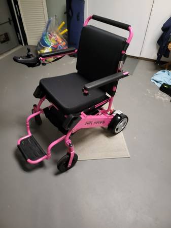 AIRHAWK FOLDABLE LIGHTWEIGHT POWER WHEELCHAIR AIRLINE APPROVED 1