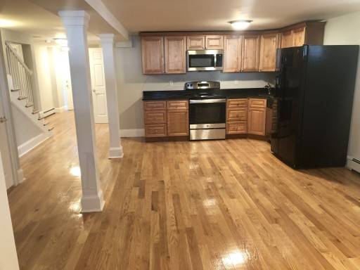 $1,000 / 5br - Hermoso apartamento renovado en Arlington cerca de Alewife T con baño privado (Arlington, Alewife, East Arlington)63839292077313123