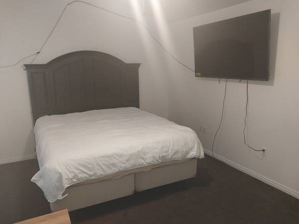 $1,050 / 4br - 600ft2 - Master Suite for Rent with private bath (Meridian)63981529853955122