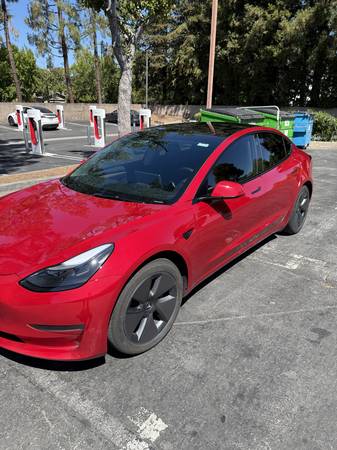 🚗 2023 Tesla Model 3 – Red – 260-Mile Range – Excellent Condition! 🔋 - $28,000 (sunnyvale)63478410619777121