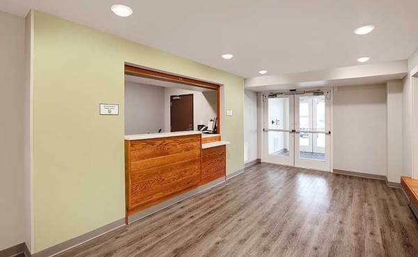 $1,399 / 1br - Monthly Special - Check In Today - No Lease, No Deposit, No Worries! (4250 Mapleshade Ln, Plano, TX)63846411468929122
