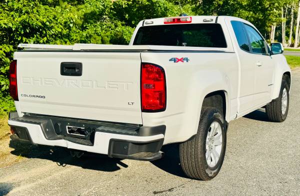2022 Chevrolet Colorado Extended Cab - Photo 9