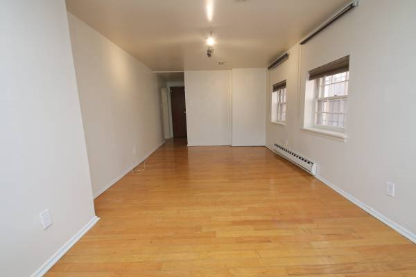 $1,000 / 1br - One bedroom one bath apartment for rent in King of Prussia (Prime location King of Prussia)64024496751489120