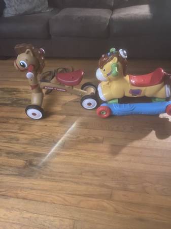 Toddler scooters for free (Victoria)63667232619777120